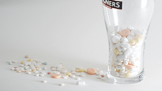 Interações medicamentosas: algumas bebidas comuns X medicamentos