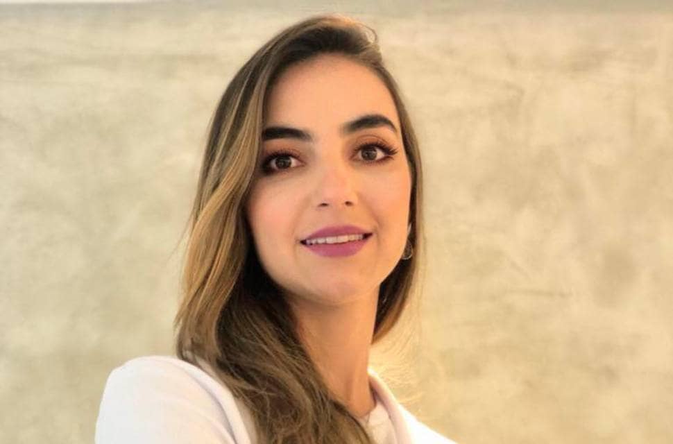Como ocorre a farmácia clínica em UTI